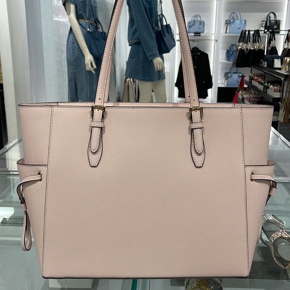 MICHAEL KORS 
Gilly Large Saffiano Leather Tote Shoulder Bag 
Powder Blush 
NWT - Picture 6 of 16